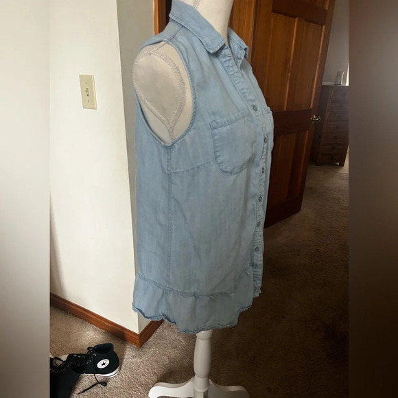 Chicos Lightweight Chambray Tunic Tank Top - Picture 6 of 9